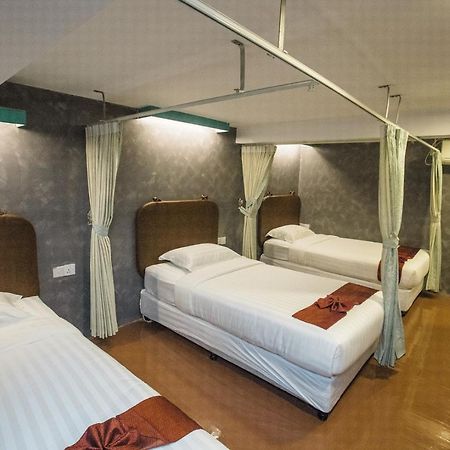 Rangoon Boutique House Hostel Bagian luar foto
