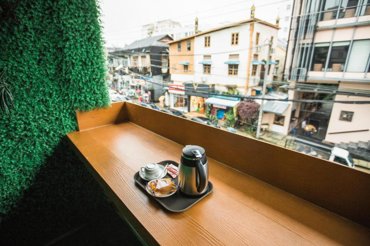 Rangoon Boutique House Hostel Bagian luar foto