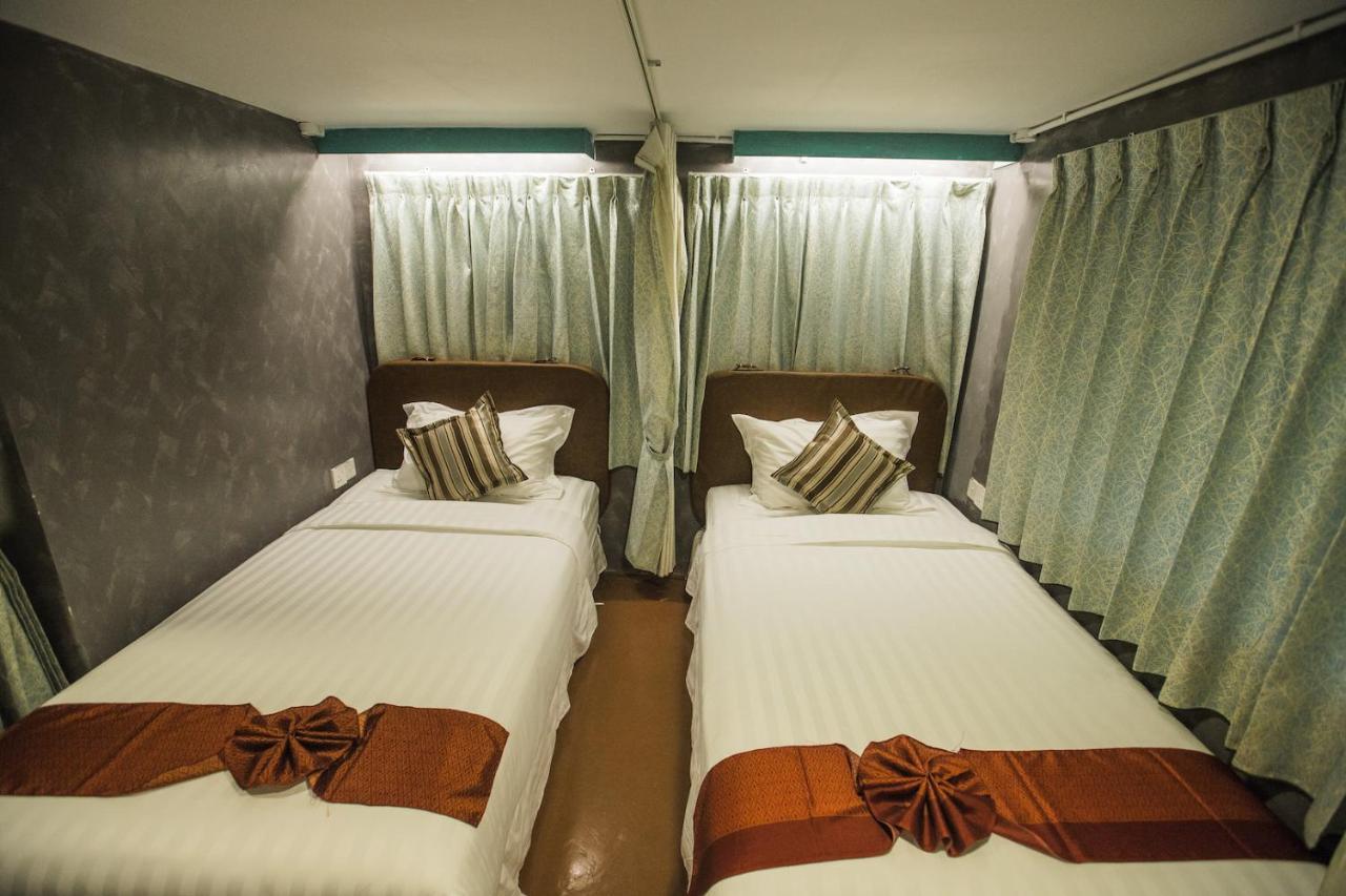Rangoon Boutique House Hostel Bagian luar foto